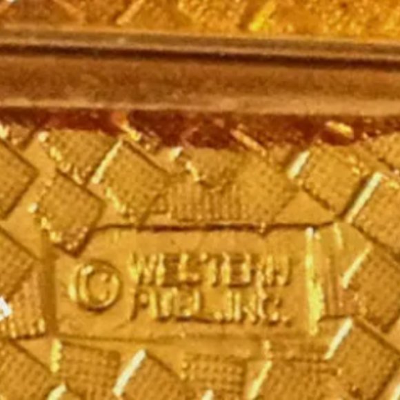 Tubby Brooch Pin ~ Little LuLu's Portly Friend ~ 80's vintage - Picture 3 of 3